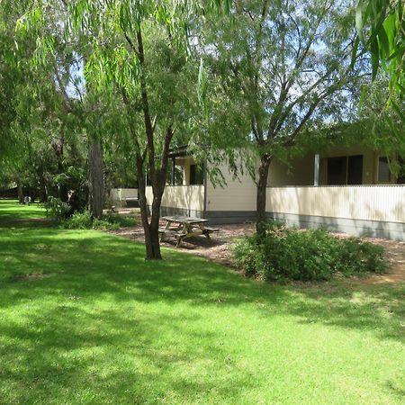 Siesta Park Holiday Resort Absolute Beachfront Resort Busselton Bagian luar foto
