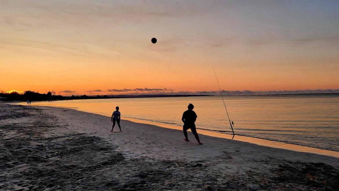 Siesta Park Holiday Resort Absolute Beachfront Resort Busselton Bagian luar foto