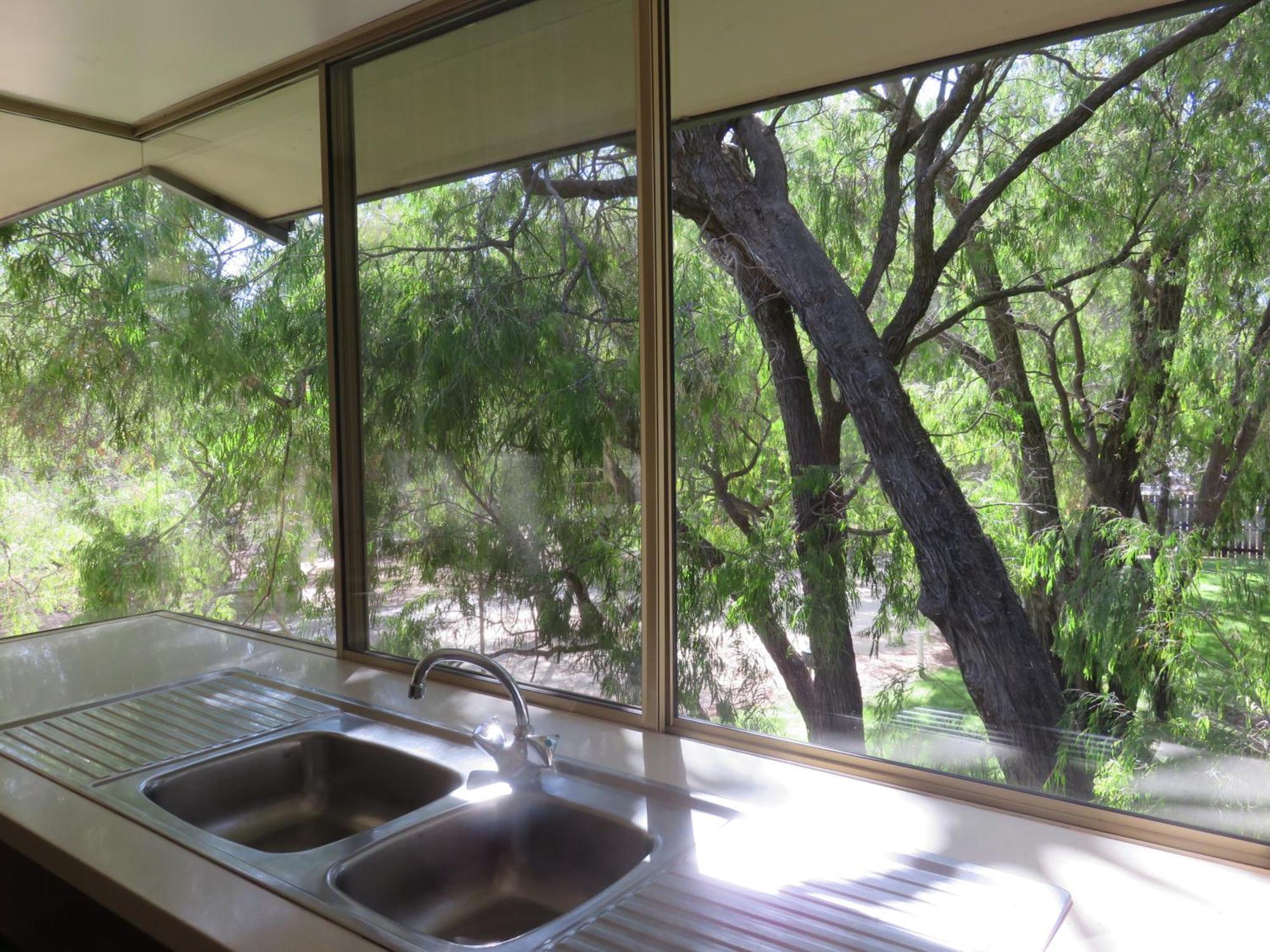 Siesta Park Holiday Resort Absolute Beachfront Resort Busselton Bagian luar foto