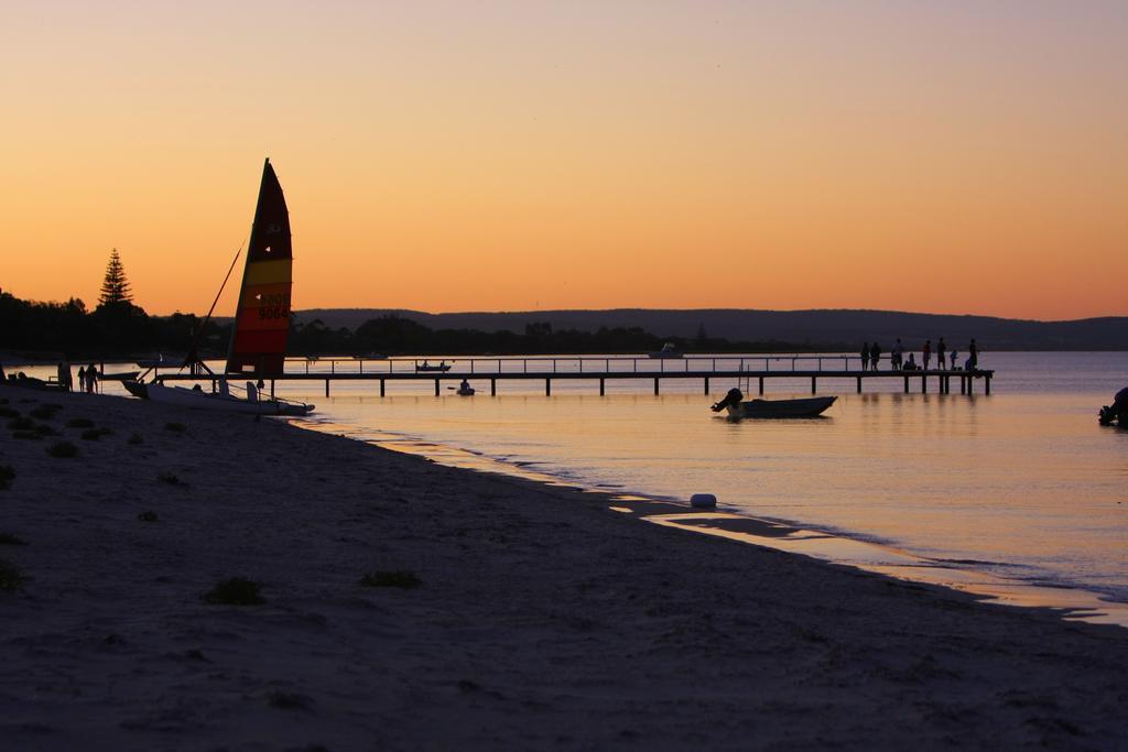 Siesta Park Holiday Resort Absolute Beachfront Resort Busselton Bagian luar foto
