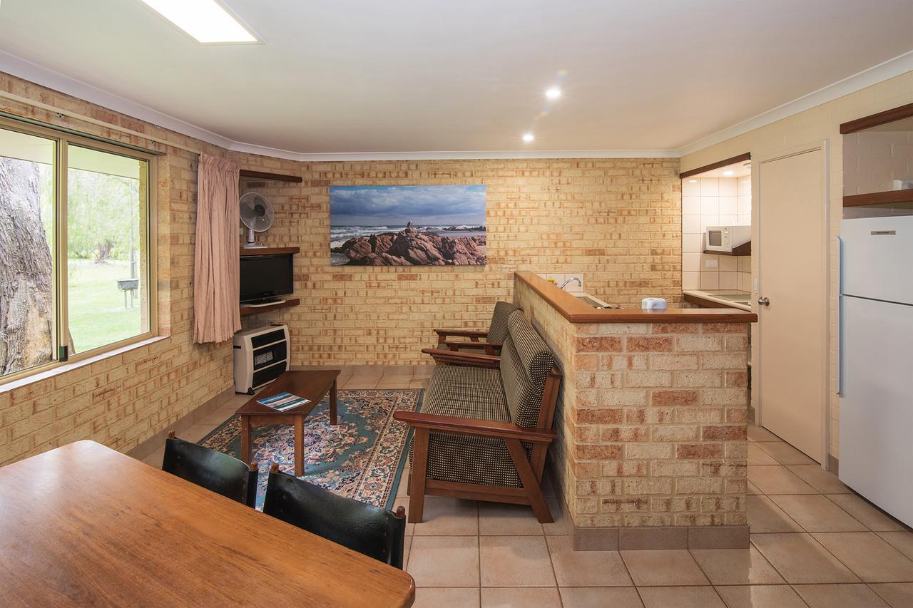 Siesta Park Holiday Resort Absolute Beachfront Resort Busselton Ruang foto