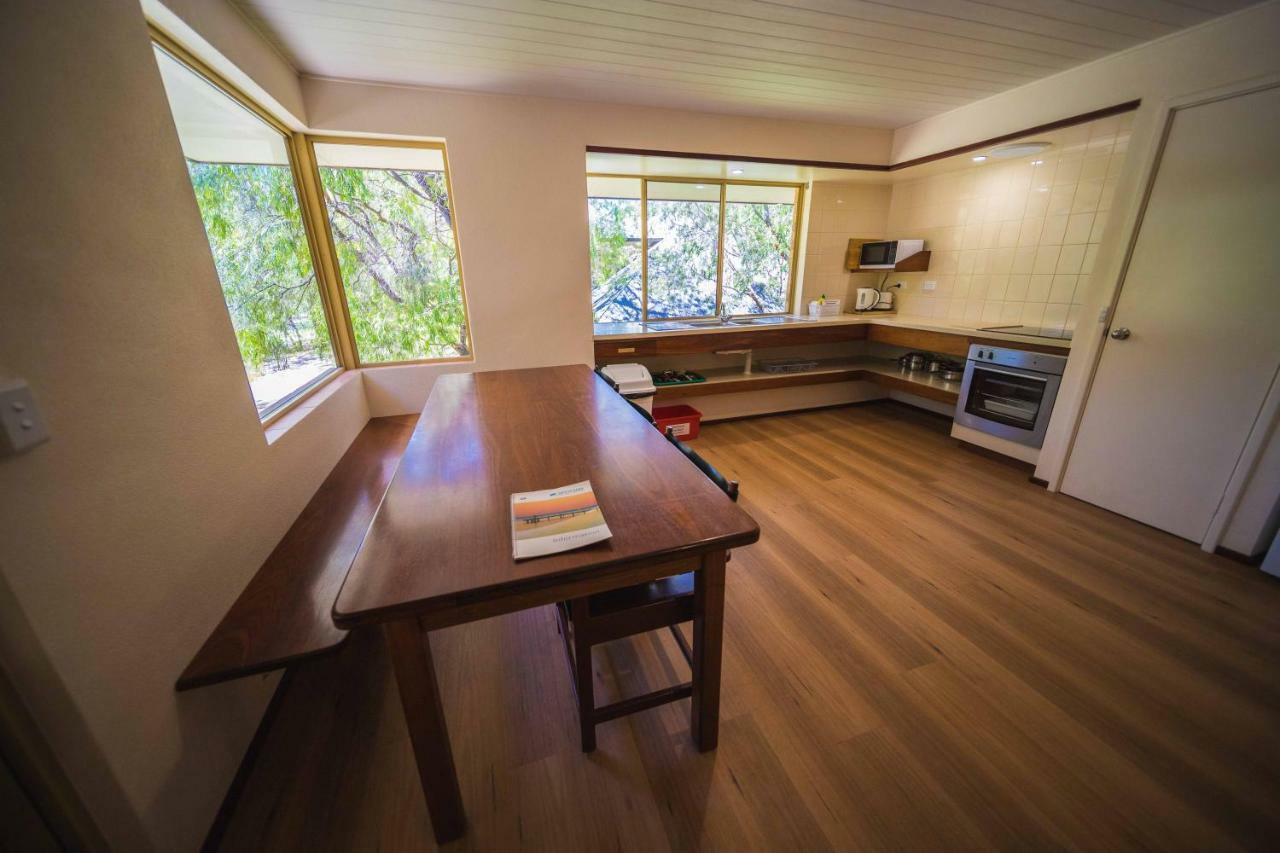 Siesta Park Holiday Resort Absolute Beachfront Resort Busselton Bagian luar foto