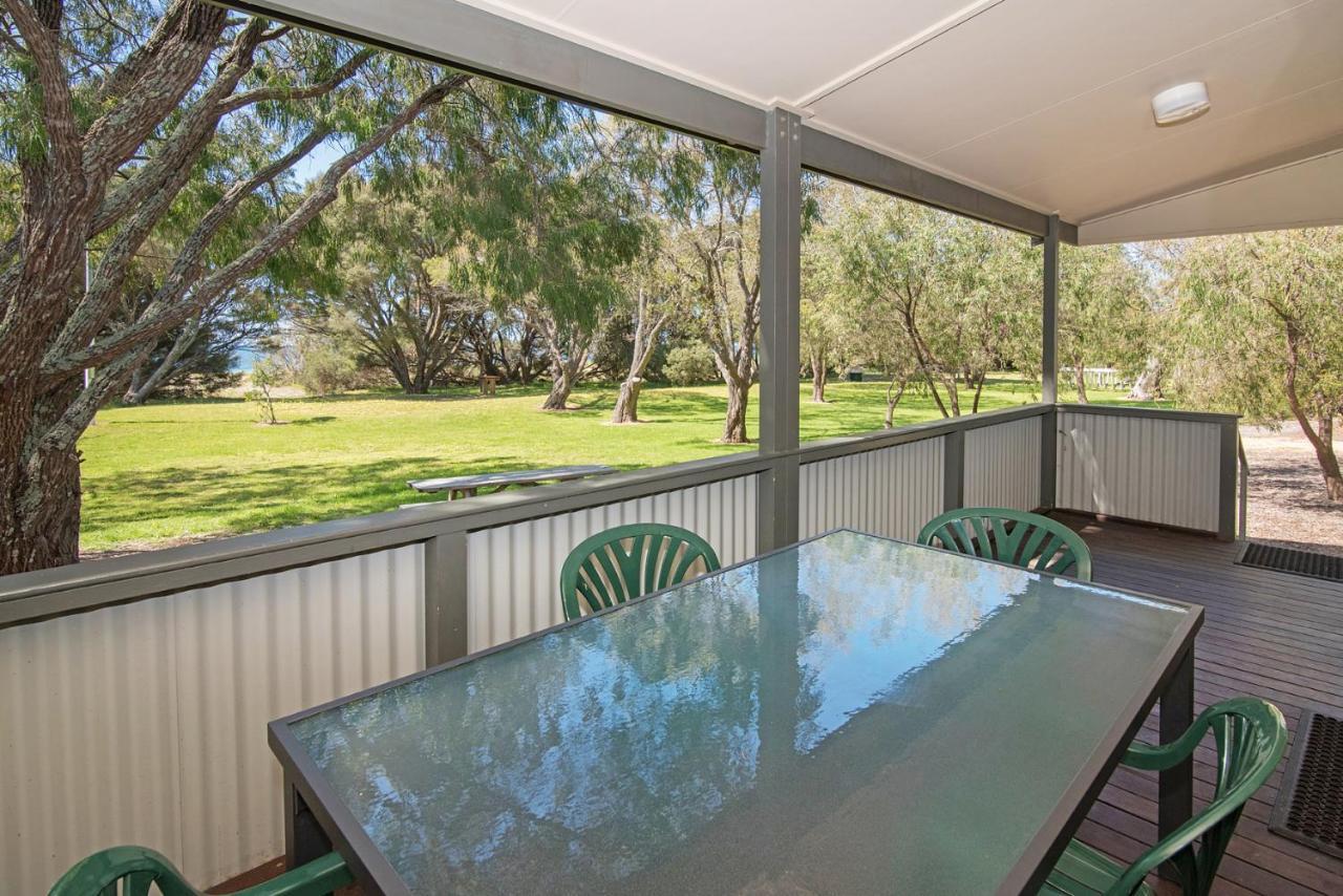 Siesta Park Holiday Resort Absolute Beachfront Resort Busselton Bagian luar foto